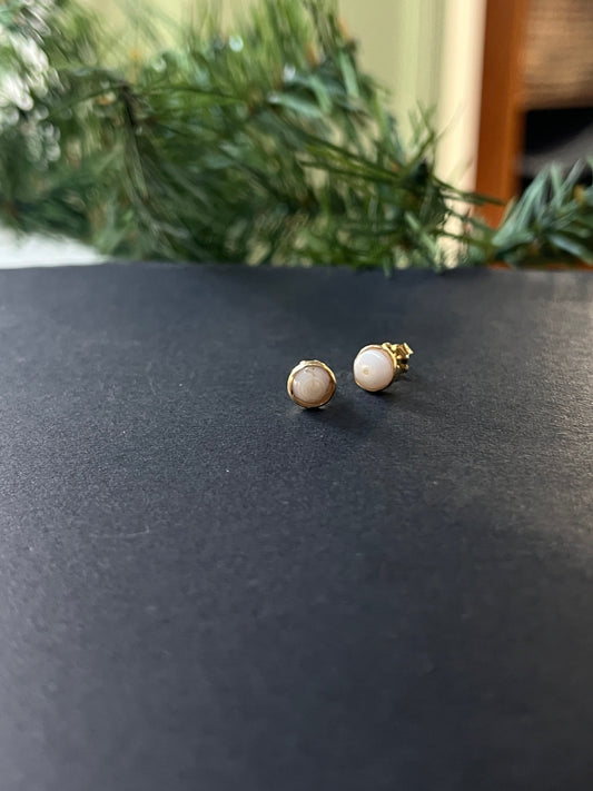 14k gf Mini Puka Shell Studs